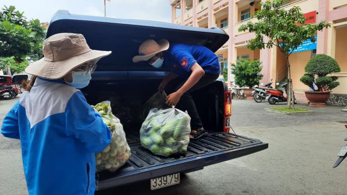 TRAO QUÀ ĐẾN CÁC PHƯỜNG LONG PHƯỚC, PHƯỚC LONG A, PHƯỚC LONG B, PHƯỚC BÌNH VÀ CHÙA DIỆU TRÀNG CÙNG NGƯỜI DÂN TRÊN ĐỊA BÀN PHƯỜNG PHƯỚC LONG A - TP.THỦ ĐỨC, TP.HCM (NGÀY 16/09/2021)